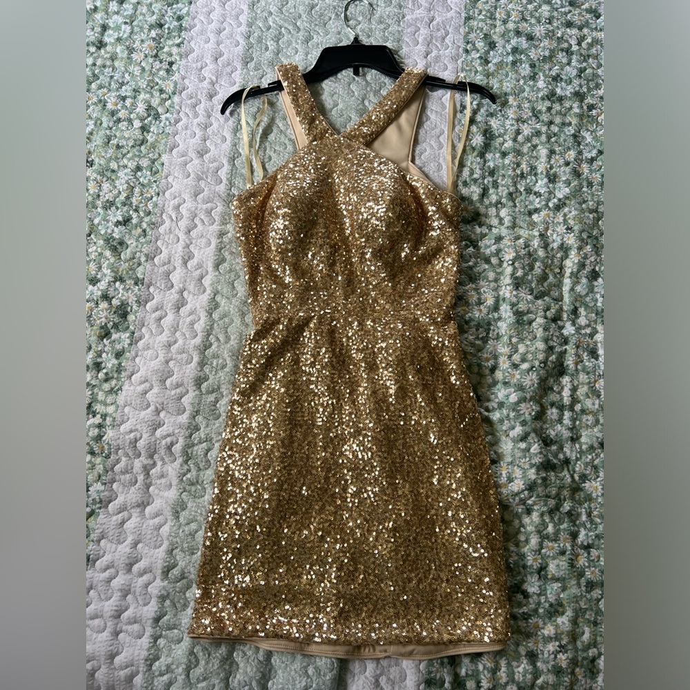 Size 4 gold sequin dress